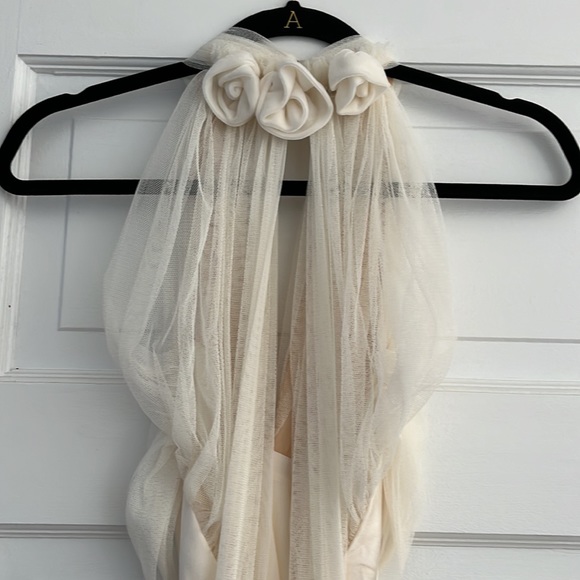 Vera Wang Silk Wedding Gown - size 10 - ivory - 2G144 - Picture 10 of 14